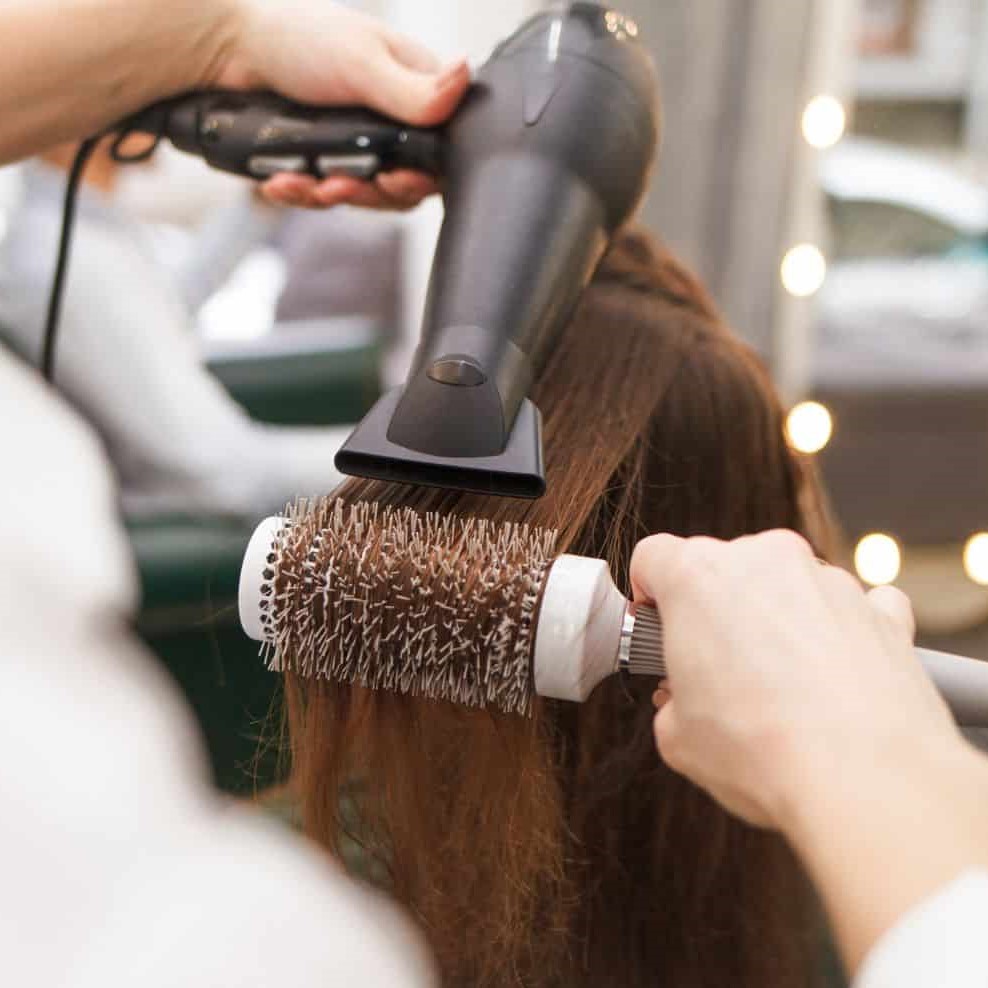 blow dryer vs hair dryer