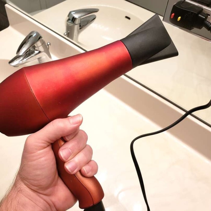hair dryer smells like burning