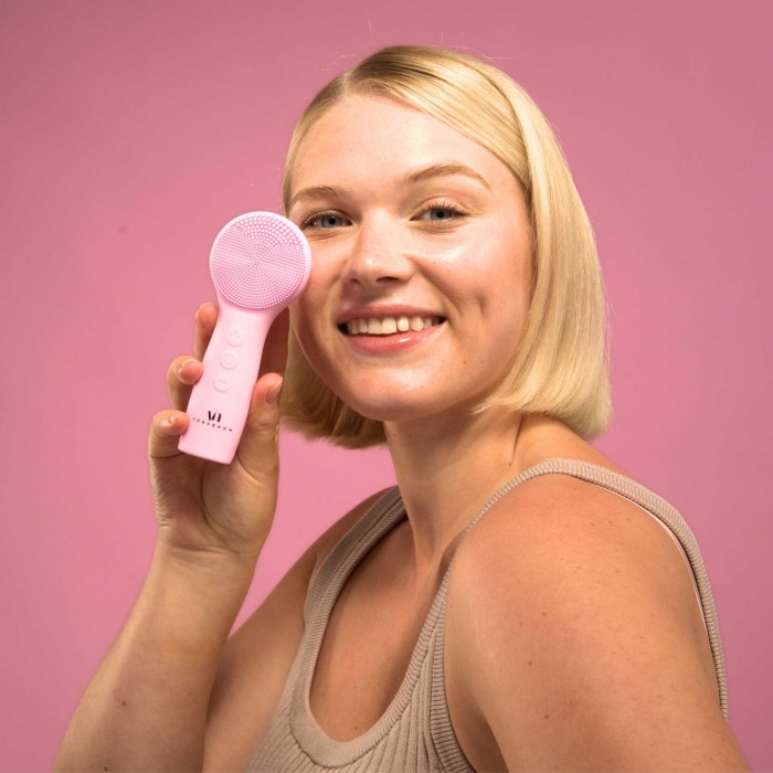 sonic facial cleansing brush