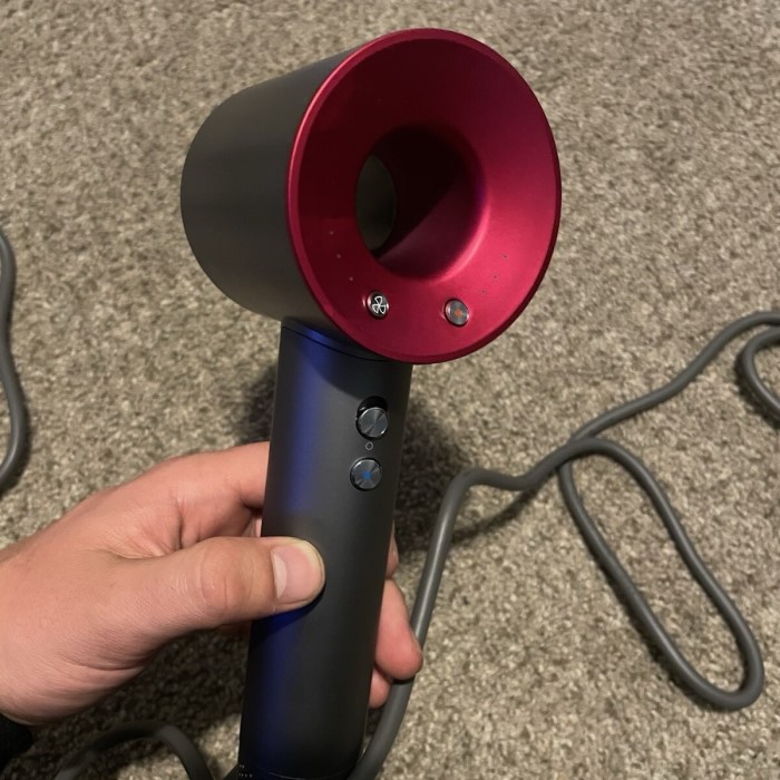 how to reset dyson hair dryer