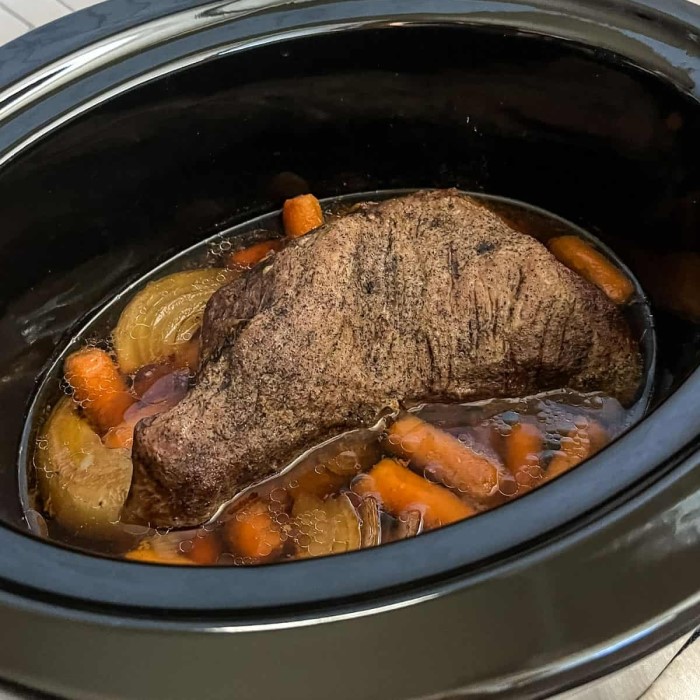 how long to cook roast in crockpot